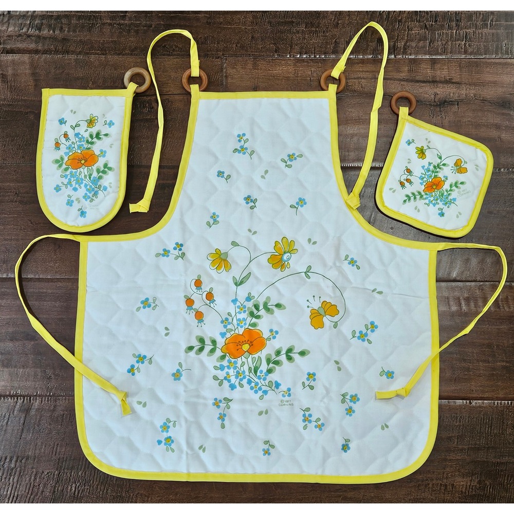 RARE VTG 77 Cottagecore Corning Ware Wild Flower Quilted Apron-Pot Holder Set 3